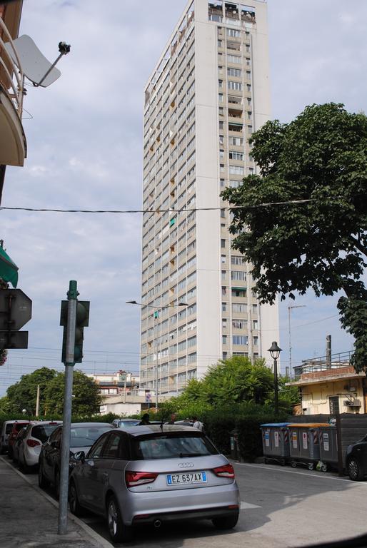 Federico Fellini Apartment Rimini Bilik gambar